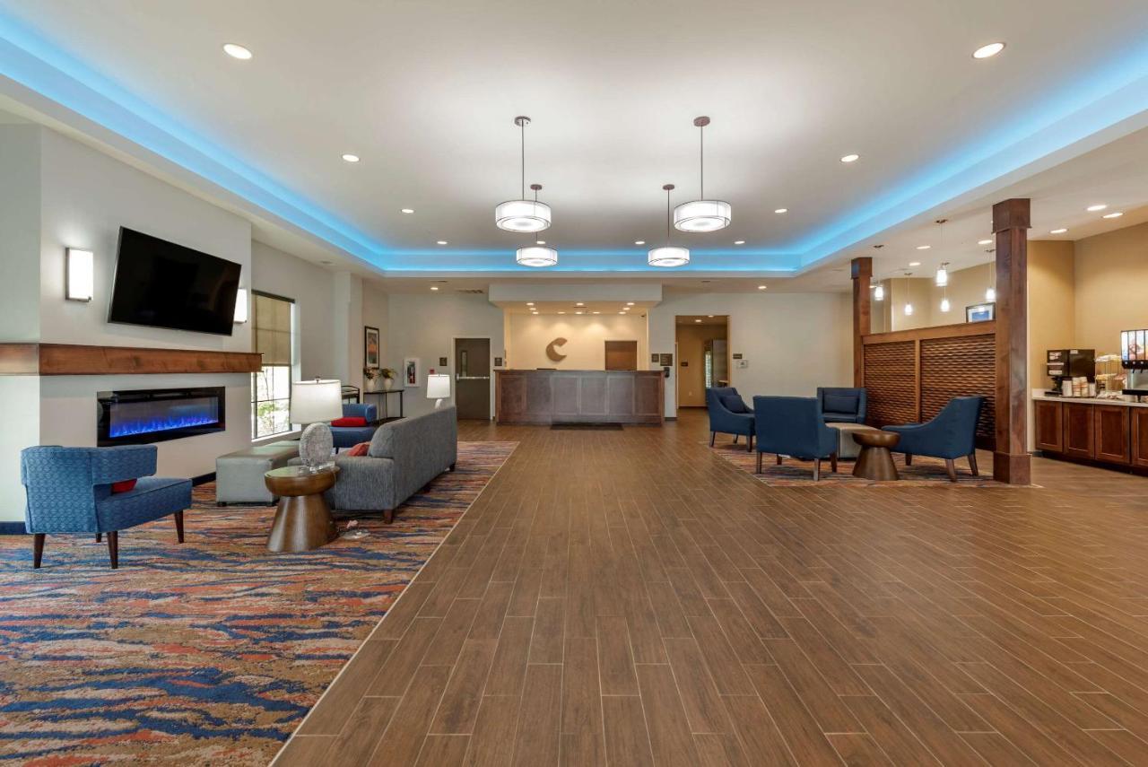 Comfort Suites Dry Ridge Buitenkant foto