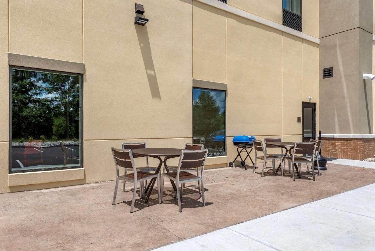 Comfort Suites Dry Ridge Buitenkant foto