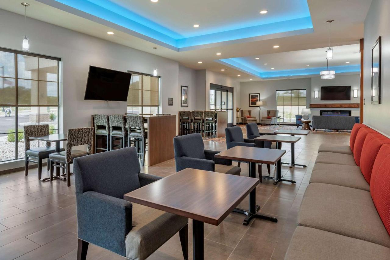 Comfort Suites Dry Ridge Buitenkant foto